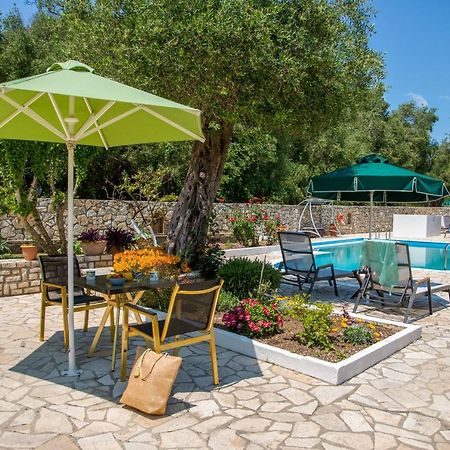 Aphrodite Studios & Apt With Pool Lákka Buitenkant foto